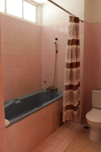Bathroom 3, Hostellerie De La Sanaga, Sanaga Maritime