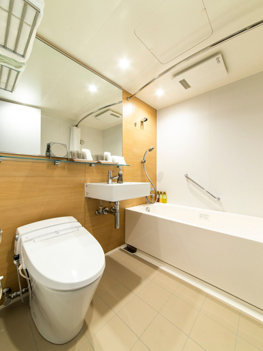 Bathroom 5, ALPHABED INN Fukuoka Ohori Park, Fukuoka