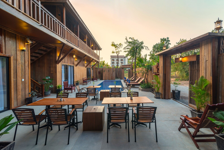 Food & Drinks 5, Family Wooden Boutique, Siem Reap
