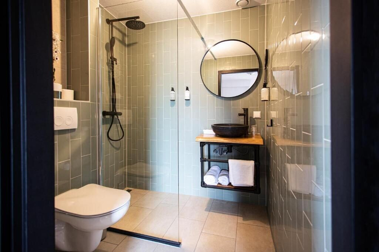 Bathroom 3, Boutique Hotel Enkhuizen, Enkhuizen