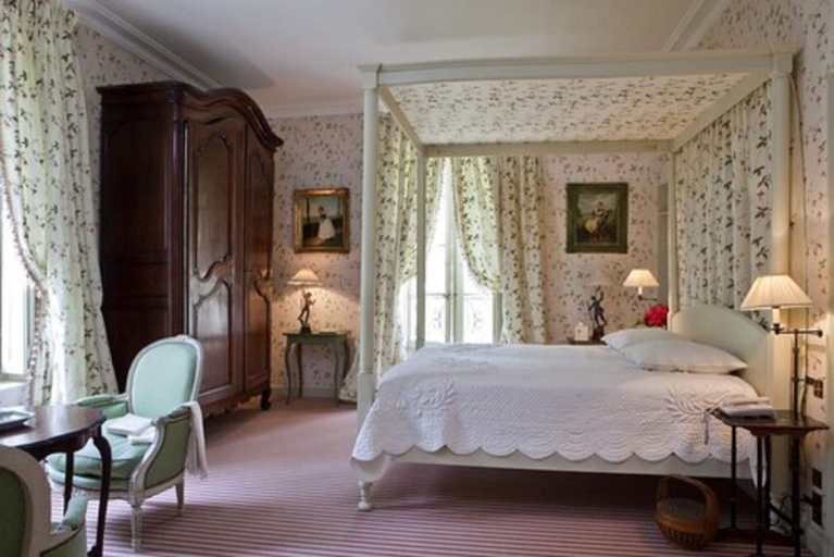 Bedroom 4, Château Gigognan - Chambres d'hotes, Vaucluse