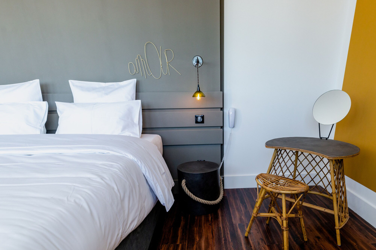 Bedroom 5, Bateau Libre, Finistère