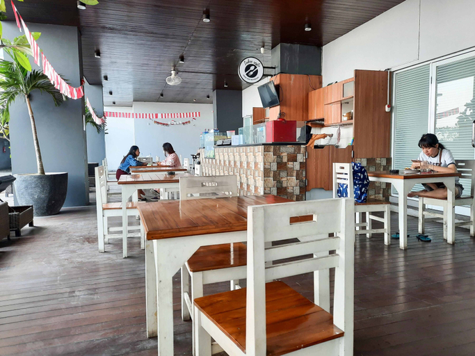 Food & Drinks 4, Nice And Cozy Studio At Tamansari Mahogany Karawang Apartment, Karawang