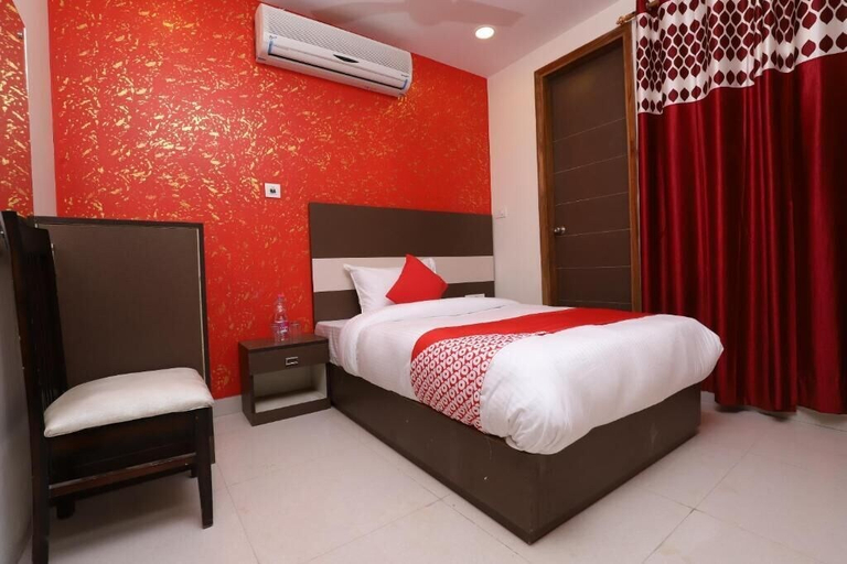 Bedroom 3, Airport Hotel Atlantic Palace, Delhi