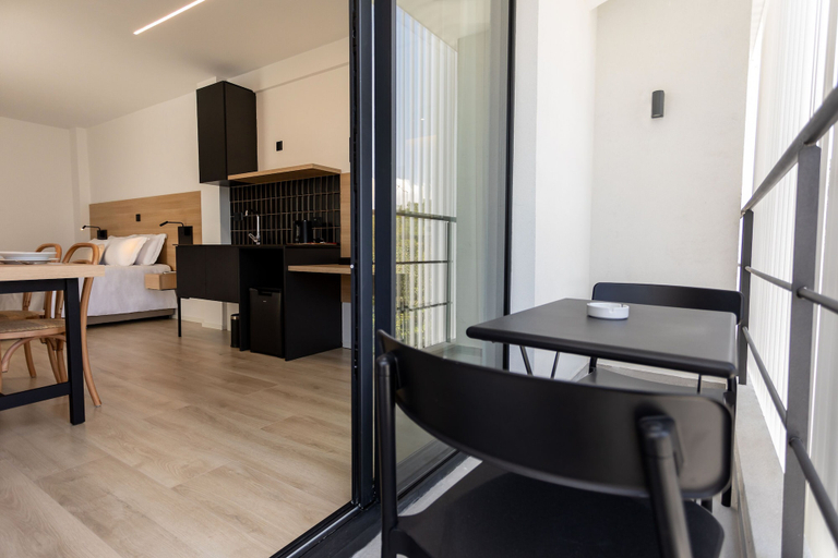 Others 5, Alinea Urban Saripolou Square