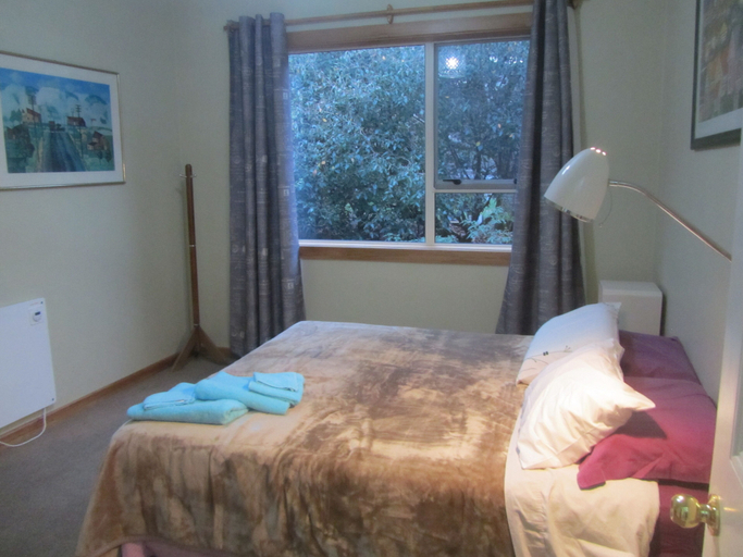 Bedroom 2, Loch Sloy Farmstay, Christchurch