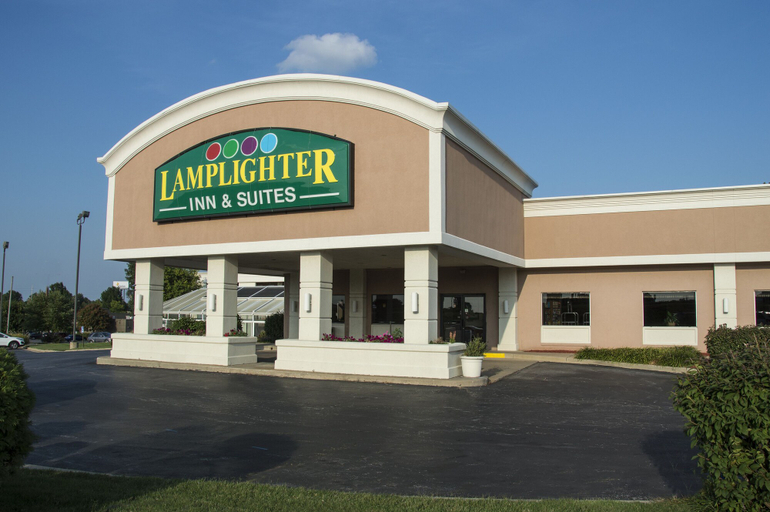 Exterior & Views 2, Lamplighter Inn & Suites - North, Greene