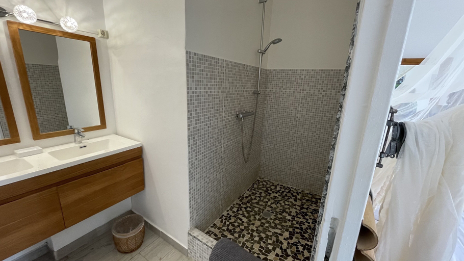 Bathroom 5, Le M Hotel Marie Galante, Capesterre-de-Marie-Galante