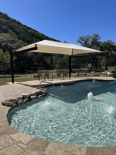 Sport & Beauty 5, Seven Bluff Cabins, Uvalde