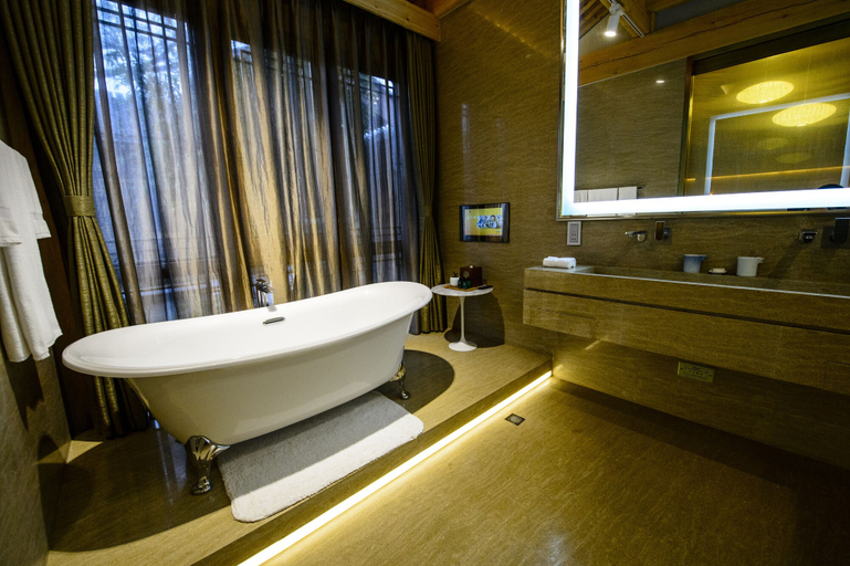 Bathroom 3, Cours Et Pavillons, Beijing