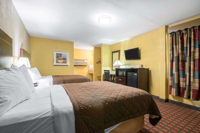 Bedroom 3, Rodeway Inn Towanda, Bradford