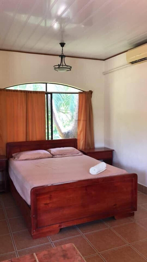 Bedroom 3, Aparthotel Brisa Bonita, Parrita
