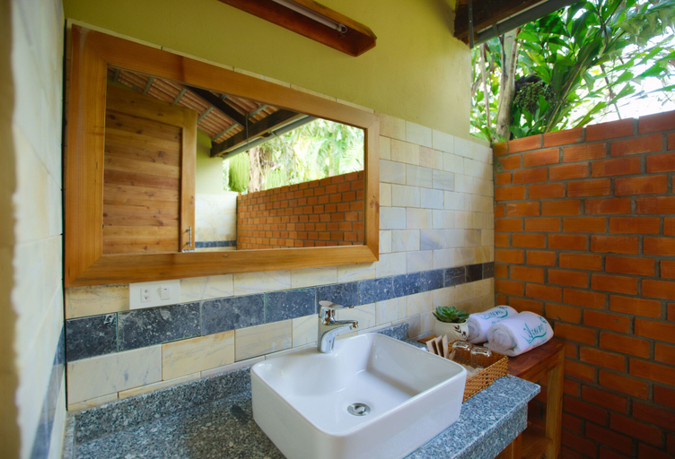 Bathroom 5, Azura Resort Phu Quoc, Phú Quốc