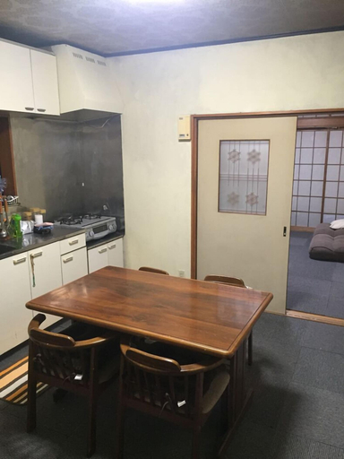 Others 5, Hikawacho Guest House, Sōka