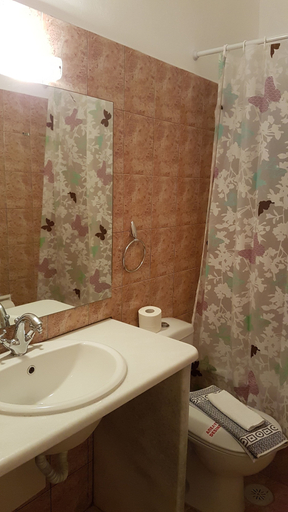 Bathroom 4, Captains Rock, South Aegean