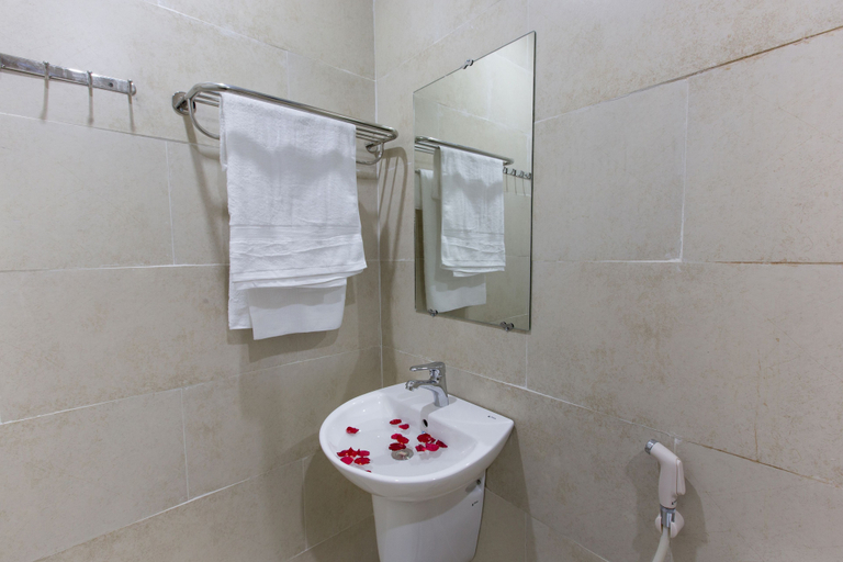 Bathroom 4, Homestay Golden Bee, Da Nang