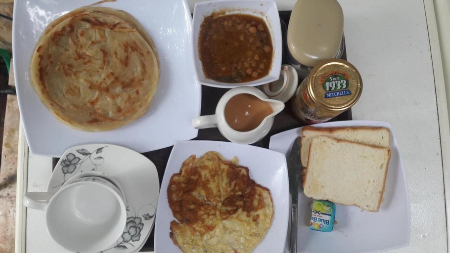 Food & Drinks 4, Patel Residency Guest House 2, Karachi
