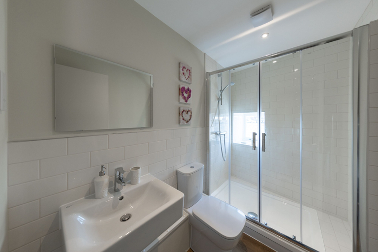 Bathroom, Apartment 9 Isabella House Hereford, Herefordshire