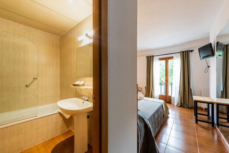 Bathroom 3, Pey Resort, Lleida