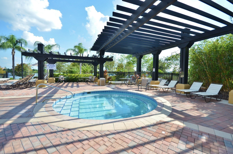 Sport & Beauty 3, Casa Bella Townhome 3 Bedroom Condo by RedAwning, Orange