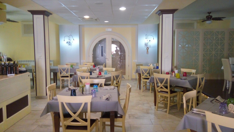 Food & Drinks 4, Relais Black Horse, Savona