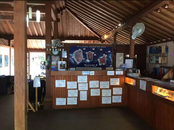 Public Area, Oceans 5 dive resort, Lombok
