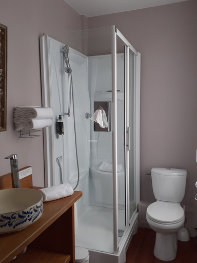 Bathroom 4, Logis hotels La bonne Adresse, Seine-Maritime