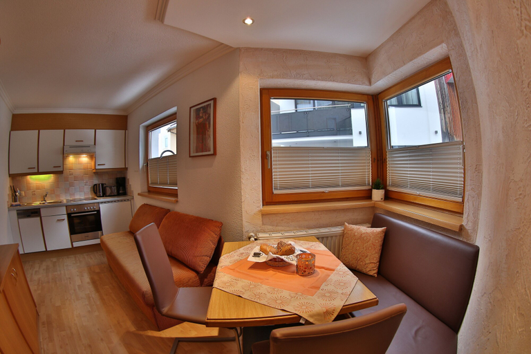 Others 5, Apart Altamira, Landeck