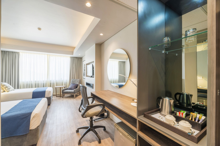 Bedroom 4, Rainbow Towers Hotel And Conference Centre, Harare