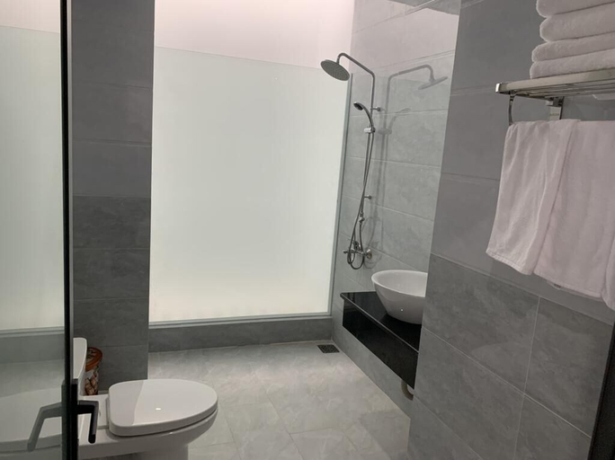 Bathroom 4, Hotel Hiep Thanh, Tuy Hoa