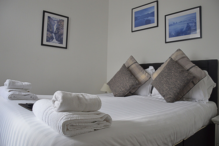 Bedroom 2, Punch Bowl Inn, Cumbria