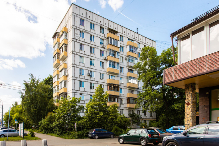 Exterior & Views, Apartment on Yunykh Lenintsev, South-Eastern