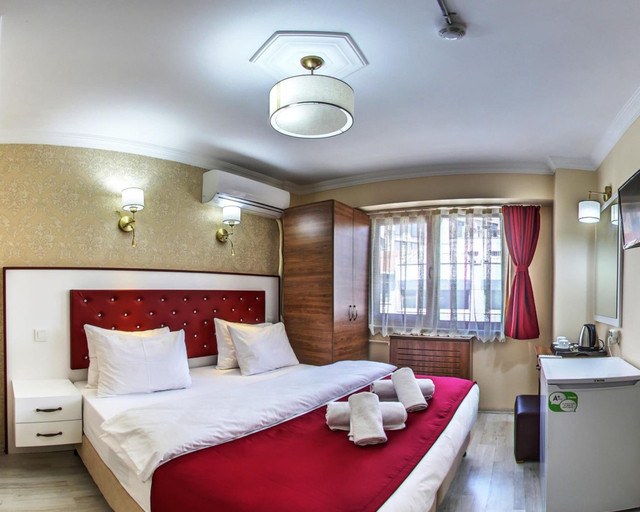 Bedroom 4, Cihangir Palace, Beyoğlu