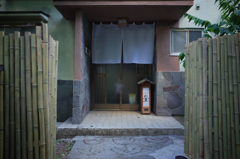 chambre d'hôte TATAMI - Hostel, Shimosuwa
