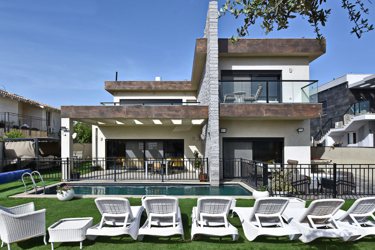 Exterior & Views 2, Villa Victoria Kalanit