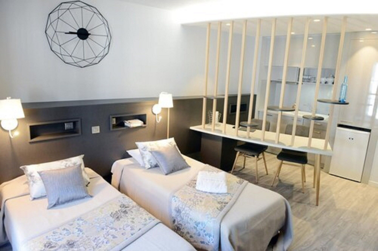 Bedroom 3, La Residence des Thermes, Hautes-Pyrénées