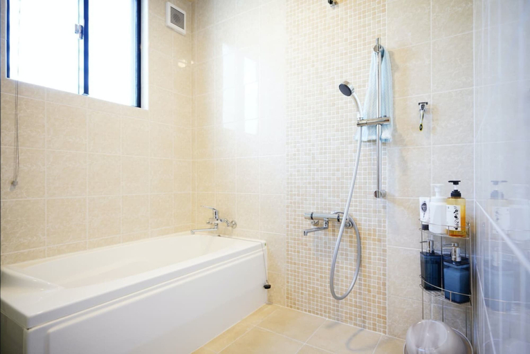Bathroom 3, ITOMAN SEA Pension Odo MIM, Itoman