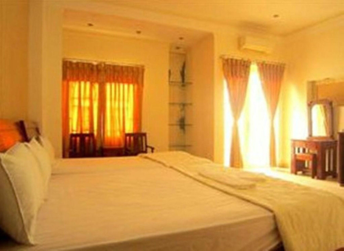 Bedroom 4, Song Hoa Hotel, District 2