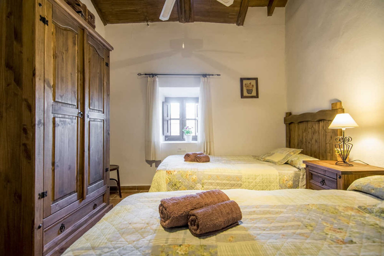 Bedroom 2, Alojamiento rural El Cortijuelo, Granada