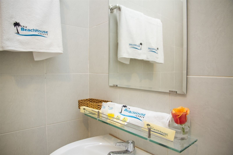 Bathroom 3, The Beach House Resort, Xuyên Mộc
