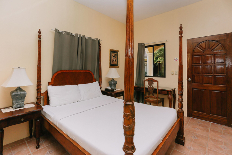 Bedroom 4, Turtle Bay Dive Resort, Moalboal