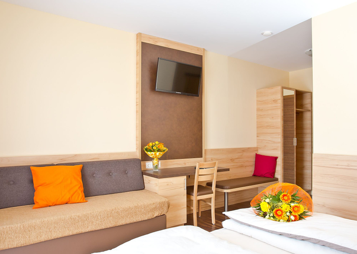 Bedroom 2, Pension Einsiedl, Zwettl