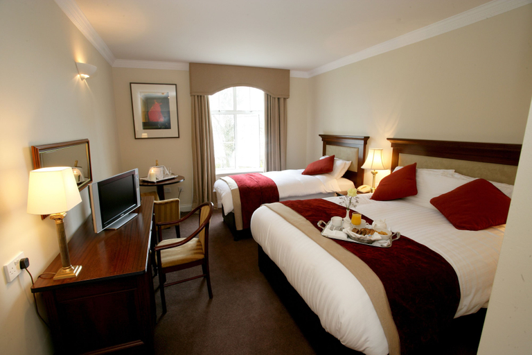 Bedroom 5, Park Hotel