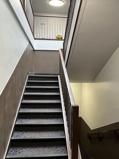 Others 5, Commercial Hotel, Division No. 11