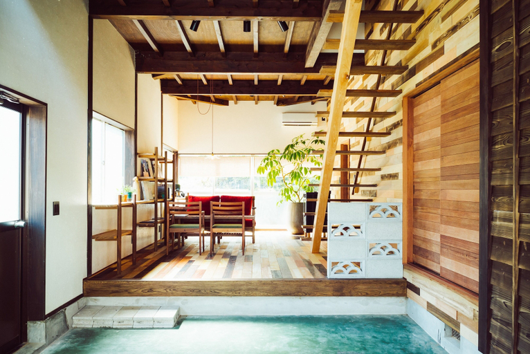 Sport & Beauty, Bed and Craft, Nanto
