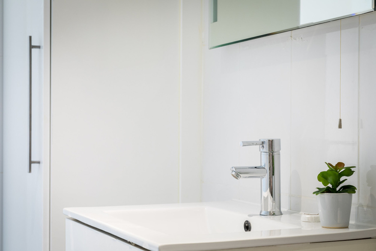 Bathroom 4, 4-bedroom Villa on Marble Arch, London
