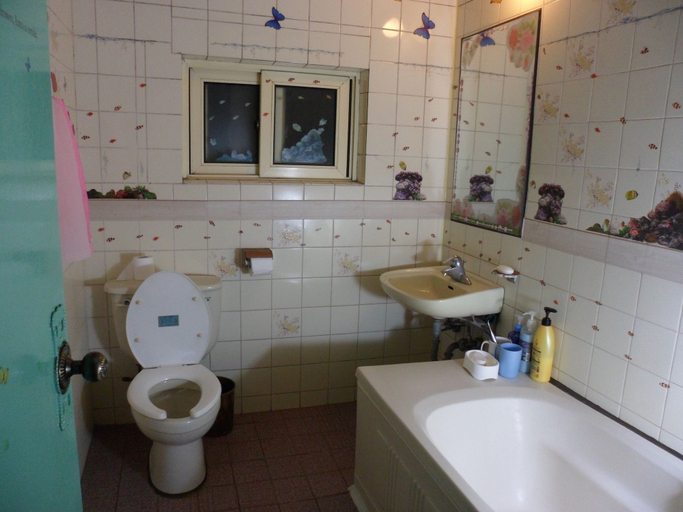 Bathroom 5, Gyerim Sanjang Motel, Chuncheon