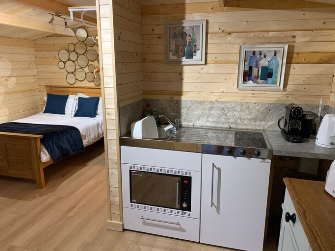 Bedroom 2, Truly Kentish Holiday Lets, Kent