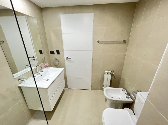 Bathroom 3, Acqua Apartments Bariloche, Bariloche