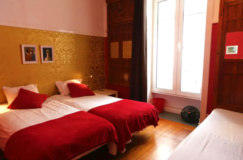 Bedroom 4, Rivoli Cinema Hostel, Porto